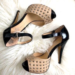 🚫SOLD🚫 Rock & Republic Studded Stilettos